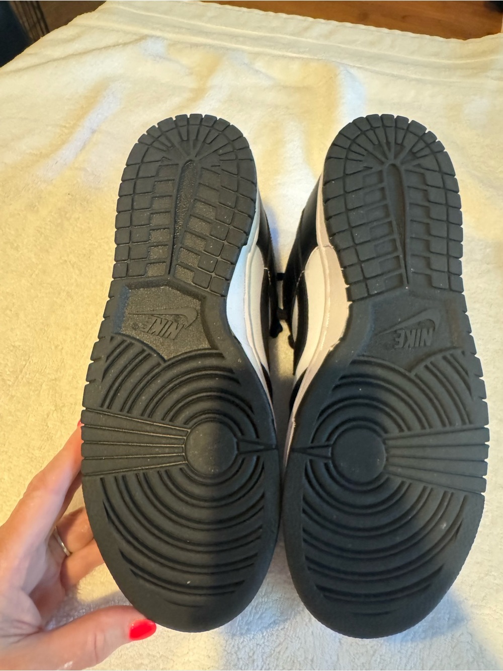 Nike Women’s Dunk Lo Sneakers - Black/White. Only worn once. Excellent condition - Picture 6 of 7
